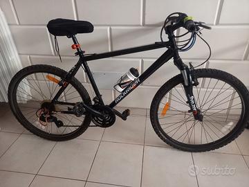 Bicicletta Mountain bike marca Rockrider 26 "