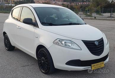 LANCIA YPSILON 1.2 - UNICO PROP - POCHI CHILOMETRI
