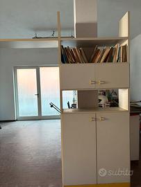 Libreria divisorio ambienti per camera