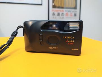 Yashica J-Mini Super fotocamera pellicola 35mm