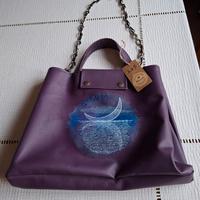 Borsa viola similpelle con disegno luna