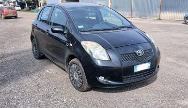 TOYOTA YARIS 1.4 DIESEL