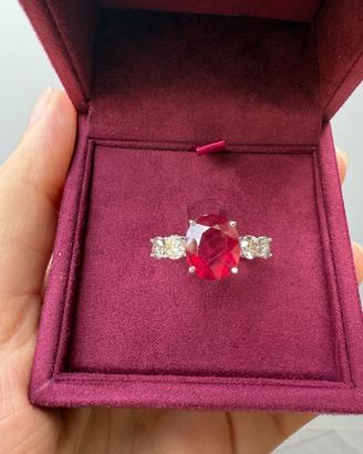 Anello in Oro Bianco 18kt con Rubino e Diamanti