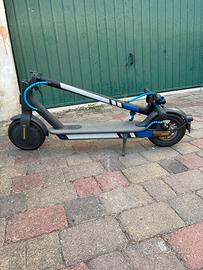 Monopattino elettrico Xiaomi essential