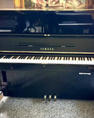 YAMAHA CON SISTEMA SILENT PIANOFORTE VERTICALE