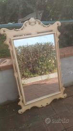 cassettiera,   comodini e specchio 