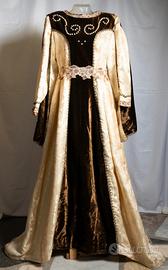 Abito medioevale donna