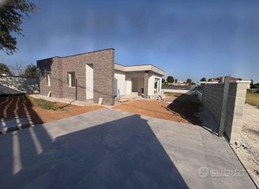 Villa di 90 m² con 4 locali a Nettuno