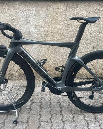 bici da strada bianchi modello oltre comp