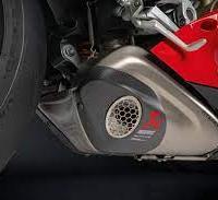 AKRAPOVIC OMOLOGATO PER DUCATI STREETFIGHTER V4