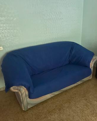 Divano letto tre posti