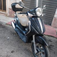 Beverly 125 tourer 