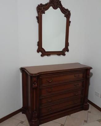 Cassettone in vera noce con specchio