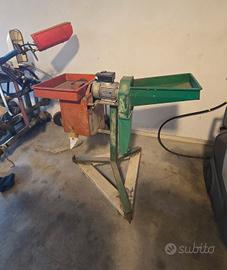 Mulino elettrico Daros 220V per cereali e mais