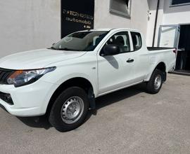 Mitsubishi L200 L200 cl.cab 2.4d Inform 4wd 154cv