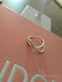 Anello infinito argento linea sinuosa Pandora