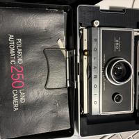 Polaroid Automatic 250