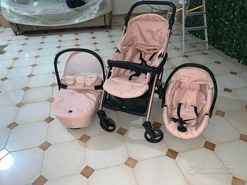 TRIS CARROZZINO COME NUOVO!!!!