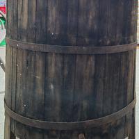 Tino in legno per vino