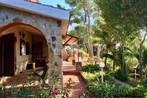 VILLA SINGOLA A MARACALAGONIS
