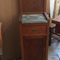 Comodino arte povera siciliano 