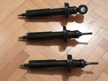 Ammortizzatori anteriore e posteriori per Ape 50.