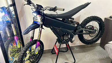 Talaria x3 elettrica omologata 2025-6000km