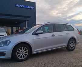 VOLKSWAGEN GOLF 1.6TDI 110CV AUTOMATICA DEL 2017