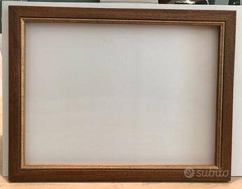 Cornice artigianale in legno  bordo interno dorato