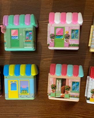 Collezionismo, mini casette con dentro personaggi