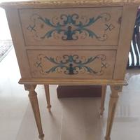 Mobiletto D'antiquariato 