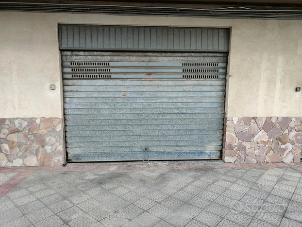 Garage 30 mq Via Firenze Motta SA - Rif 2G