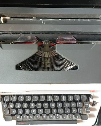 macchina da scrivere 