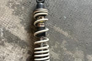 ammortizzatori per f12