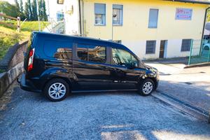 Ford Grand Tourneo Gancio Traino 7 Posti Euro 6