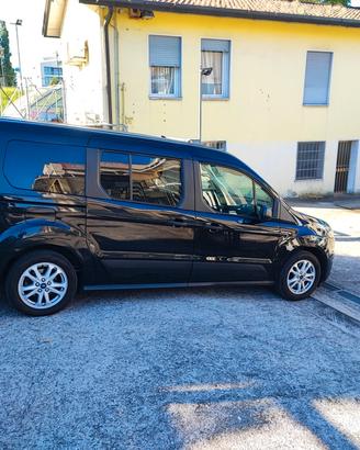 Ford Grand Tourneo Gancio Traino 7 Posti Euro 6