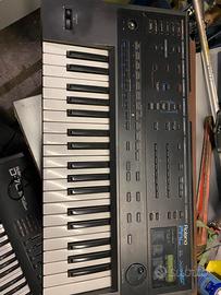 Roland PRO-E. Arranger vintage Roland