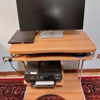 Scrivania computer