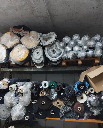 Stock Tessuti per Abbigliamento