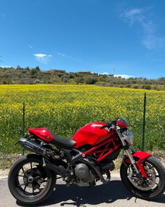 DUCATI MONSTER 796
