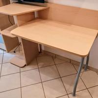 Scrivania d'arredo per cameretta o ufficio