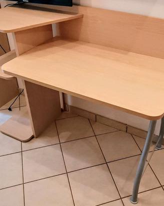 Scrivania d'arredo per cameretta o ufficio