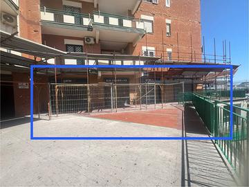 Rif. 533 locali commerciali - villaggio coppola -