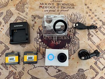 Action Camera YI + batterie e accessori