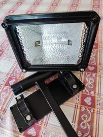 faro  alogeno da esterno