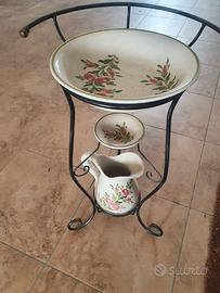 porta vaso in ferro battuto  con vasi in ceramica