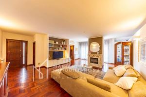 Villa di 162 m² con 4 locali e box auto doppio a P