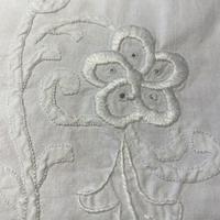 Antica tovaglietta ricamata a mano