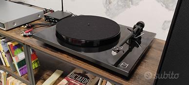 Giradischi Rega Planar 1 nero finitura lucida