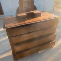 Cassettiera con specchio girevole